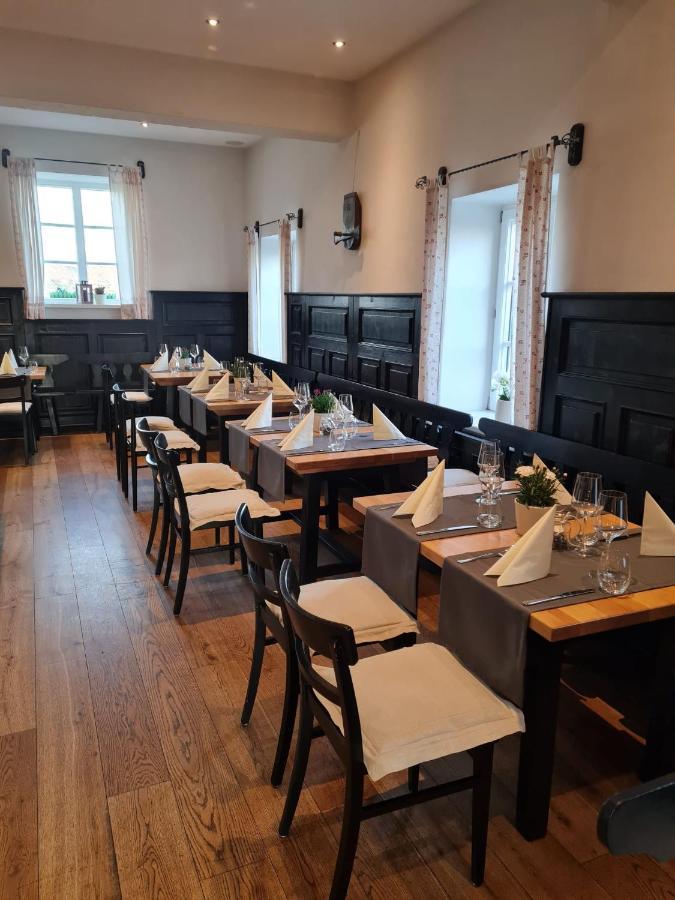 Wirtshaus Leindl Hotel Кремс Екстериор снимка