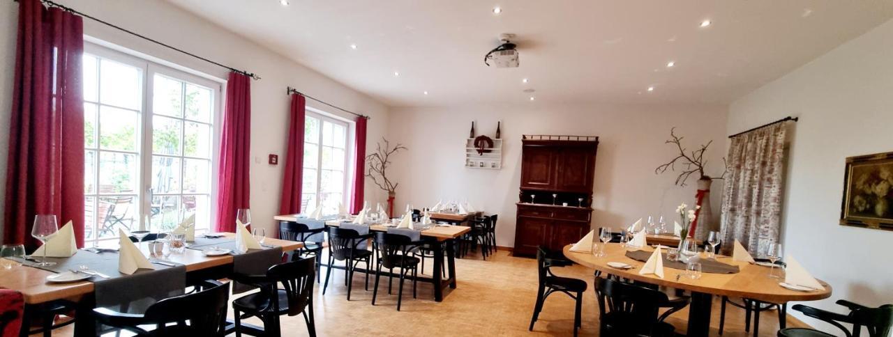 Wirtshaus Leindl Hotel Кремс Екстериор снимка