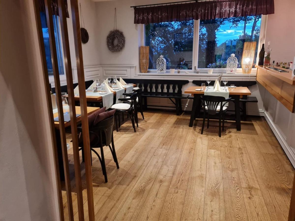 Wirtshaus Leindl Hotel Кремс Екстериор снимка